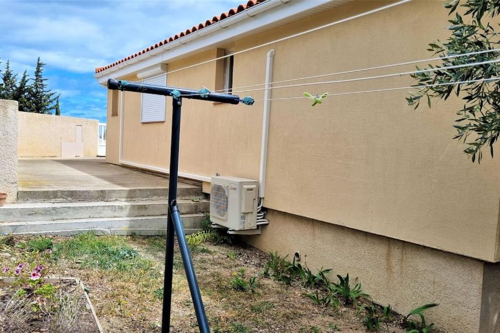 Charmante Maison, Idealement Situee Fitou Bagian luar foto